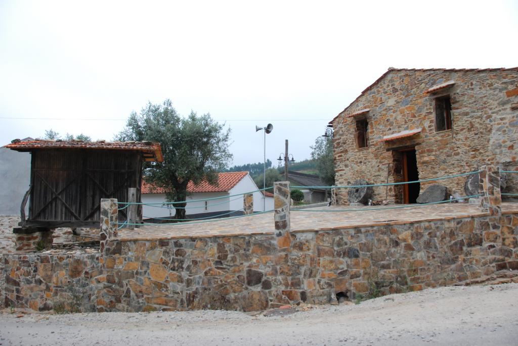 Parque Tematico Vale De Mouro Villa Buitenkant foto
